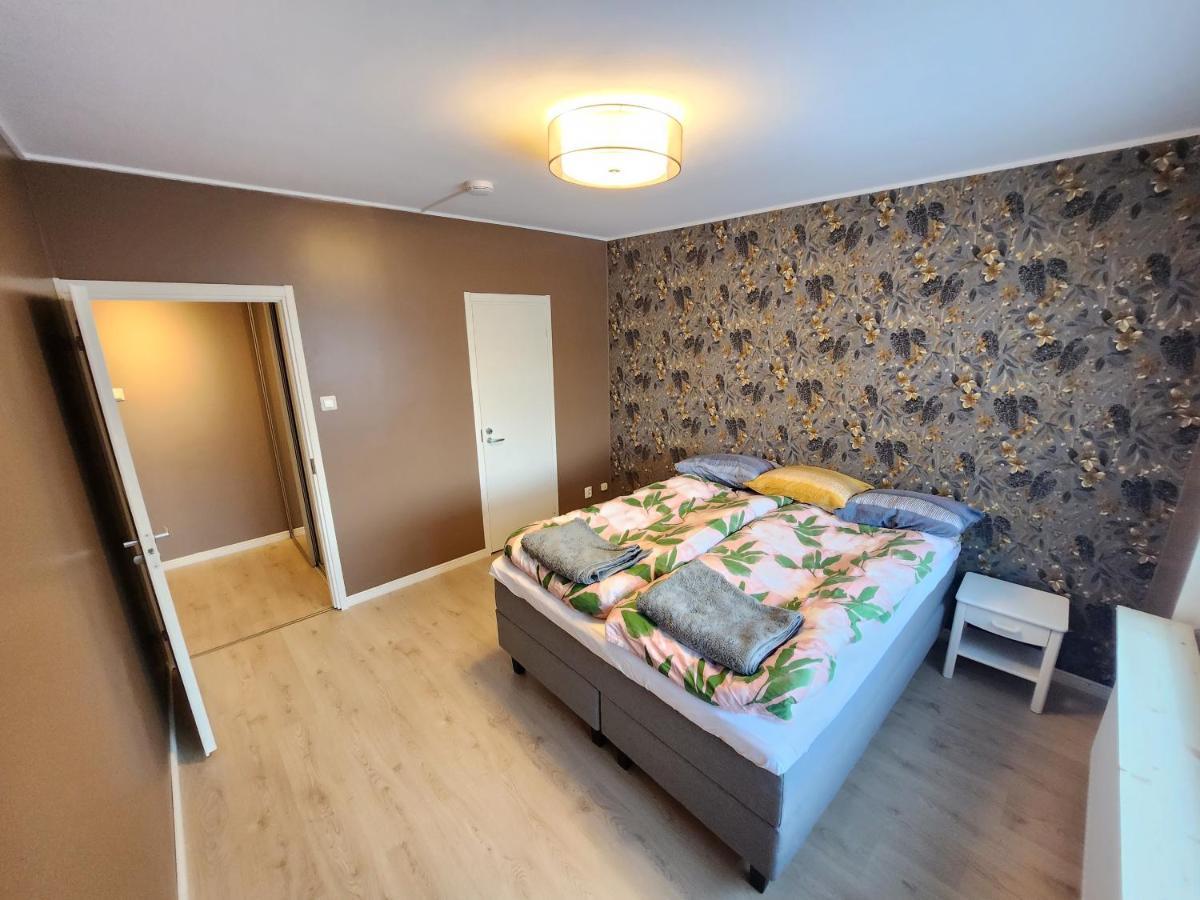 Inspiring Apartment Near City Center Микели Екстериор снимка